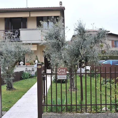 Casa Giuli בית הארחה מנרבה דל גארדה